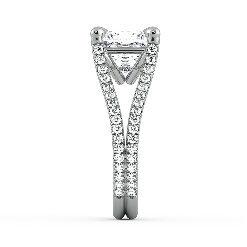 Per lei Double Shank Princess Cut Engagement Ring — image 4 of 9