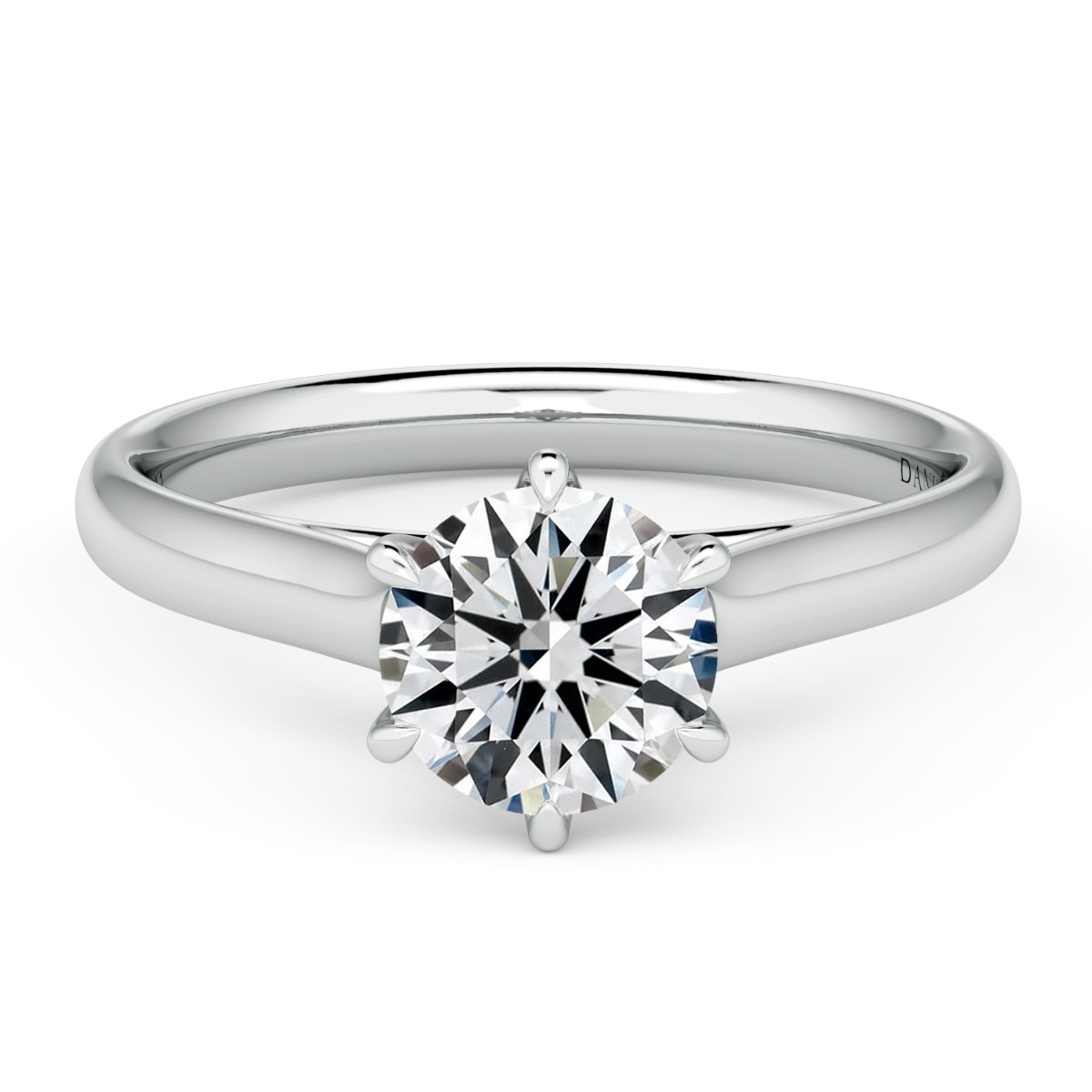 Norme de Engagement Ring