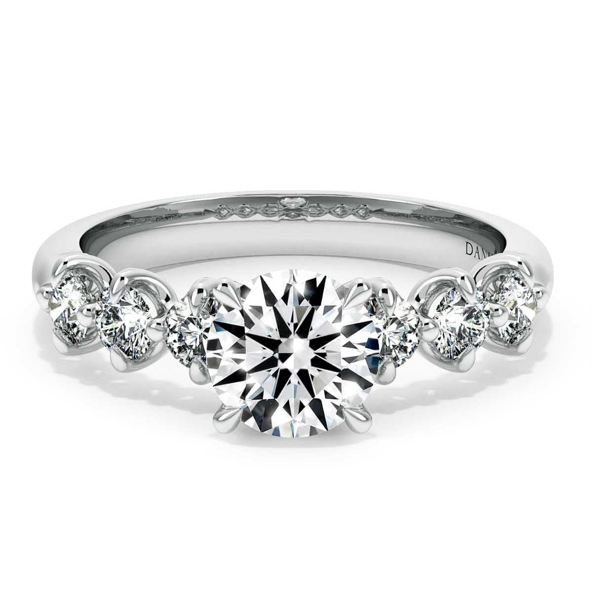 Norme de Engagement Ring — image 1 of 9