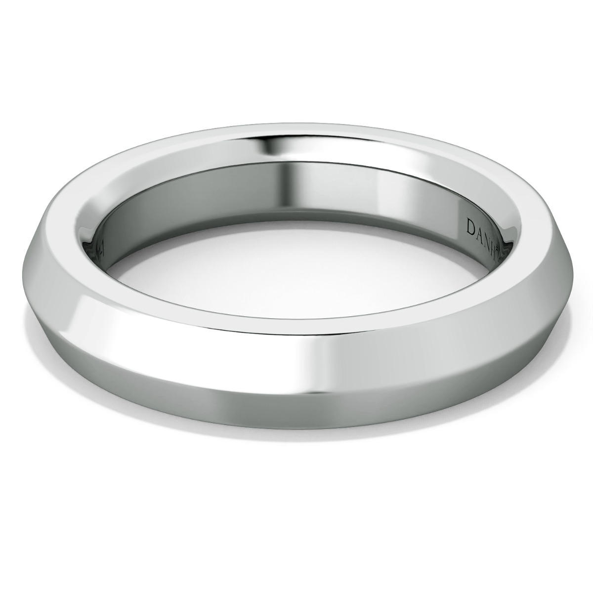 Classic Voltaggio Wedding Ring in 1k Yellow Gold